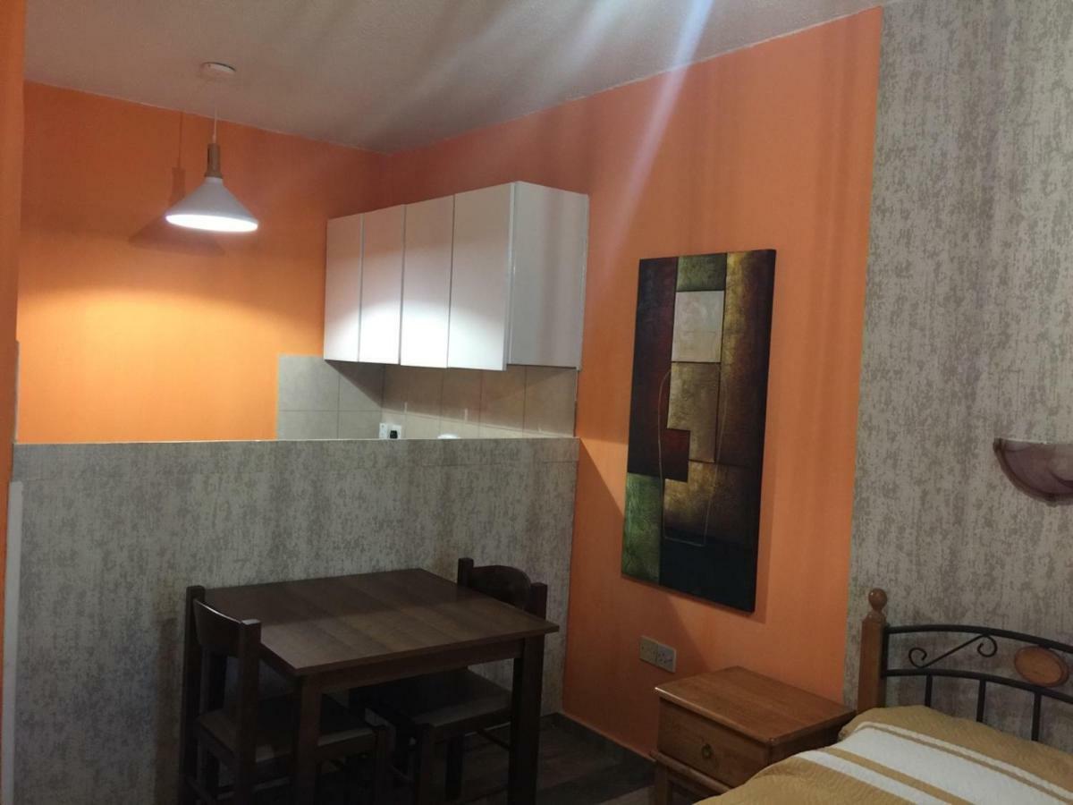 Pomelo Apartments أيا نابا المظهر الخارجي الصورة